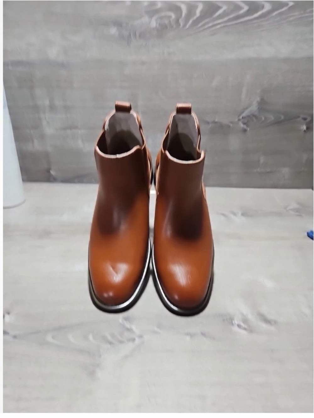 Men's Chukka Boots in Tan Leather — Classic Pull-On Style